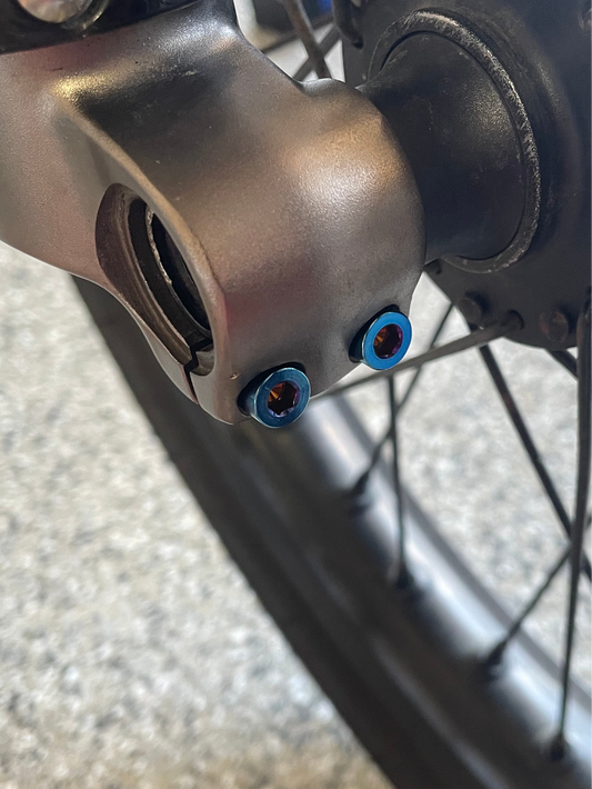 E-Moto Fork axle pinch bolts(4pc)