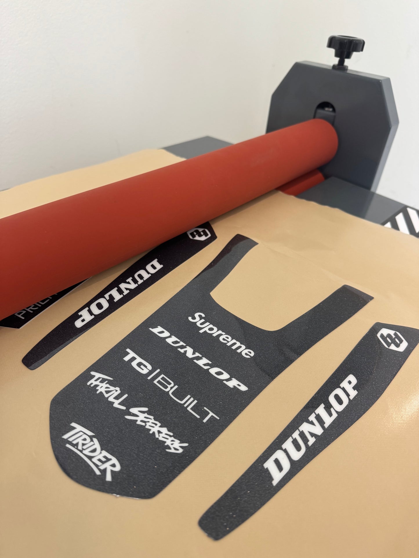 Yozma in10 rear fender decal